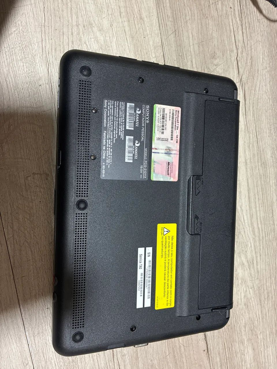 Vendo netbook Sony PCG21311 defeito pecas - Foto 2