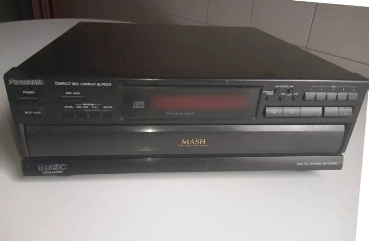 Toca CD's Panasonic 5 discos