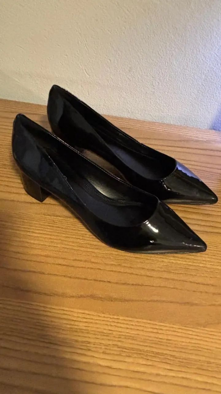 Scarpin Arezzo preto NOVO - Foto 5