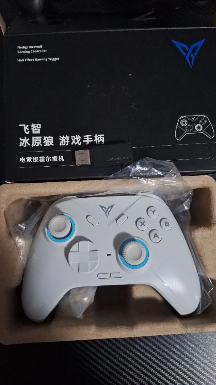 Controle Flydigi Direwolf - Wireless Hall Effect Tri-Mode