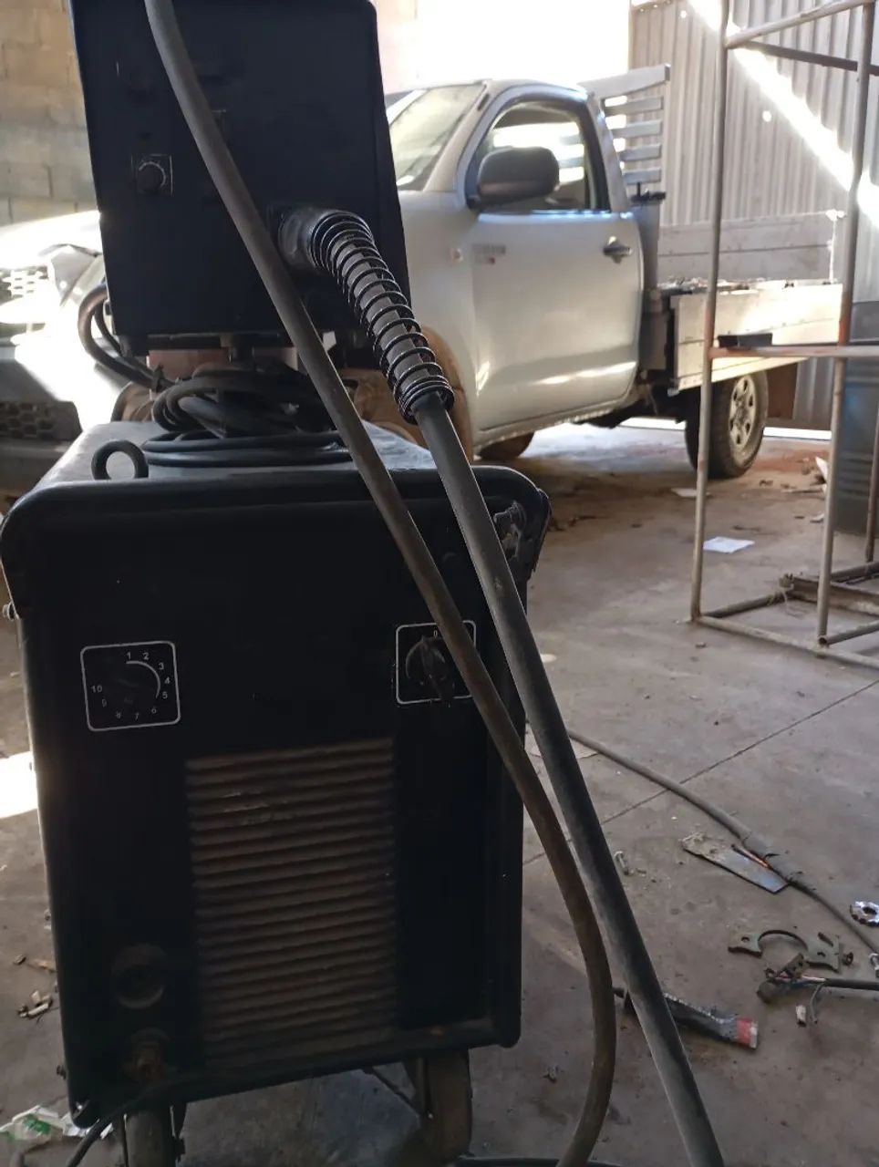 Máquina de solda mig trifásico 470  - Foto 3