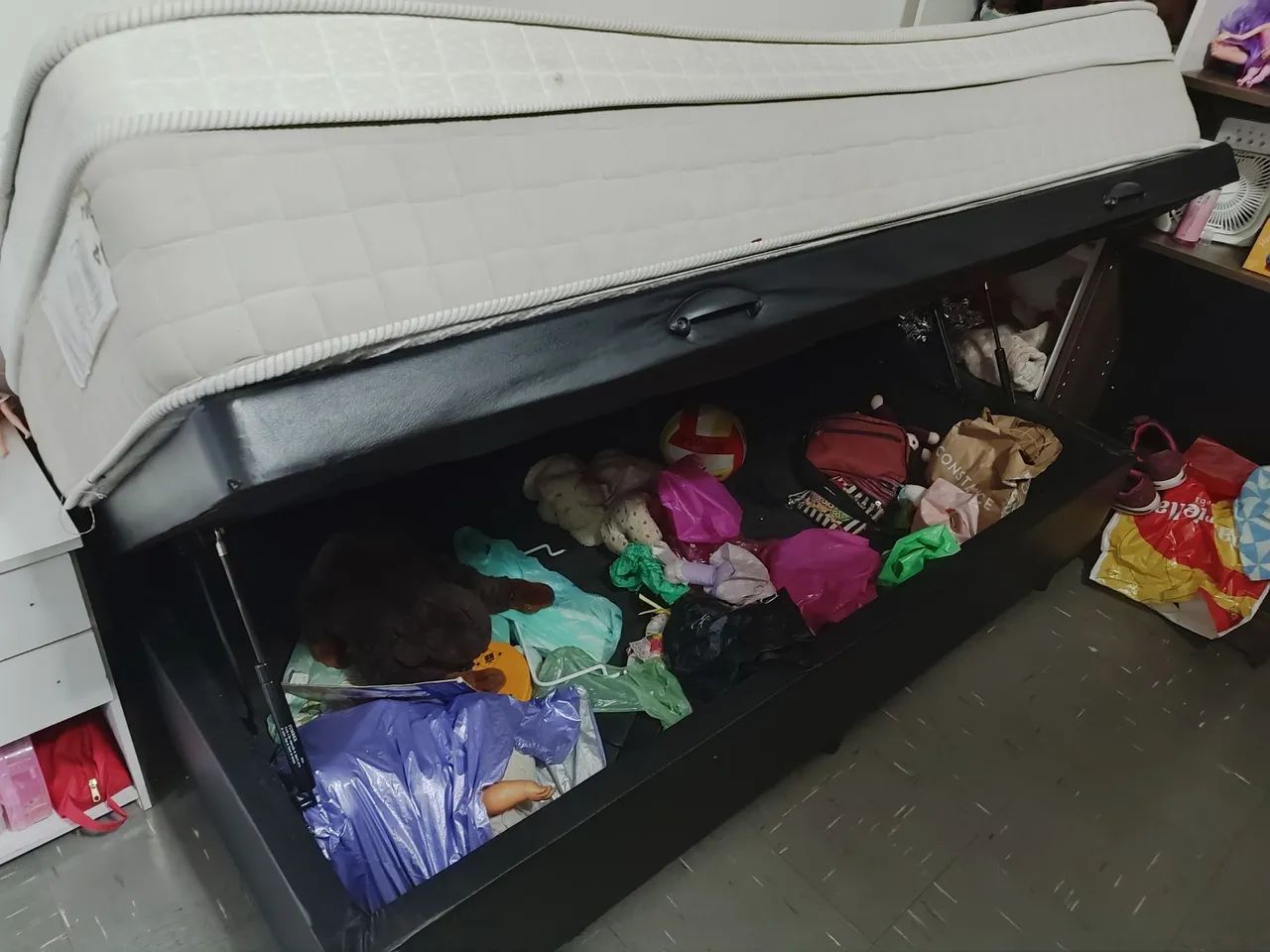 CAMA BOX COM BAÚ DE SOLTEIRO PRETA E COLCHÃO - Foto 4