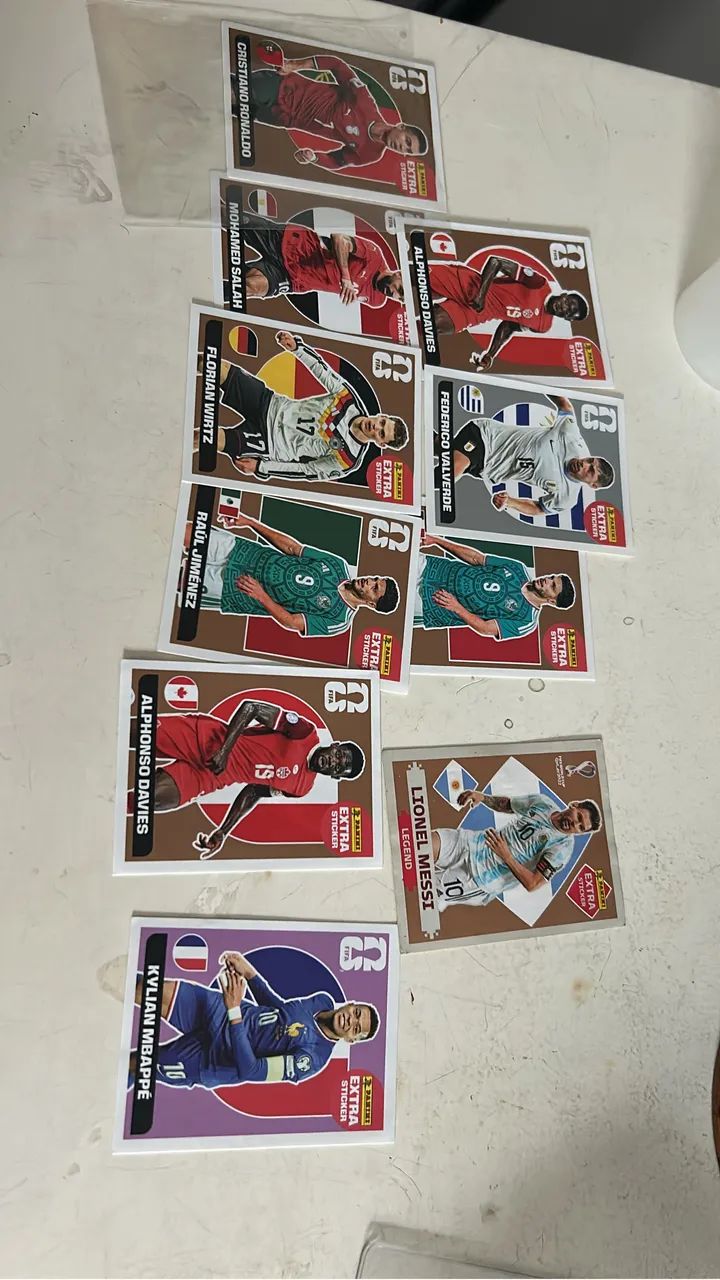 Figurinhas legend a venda 