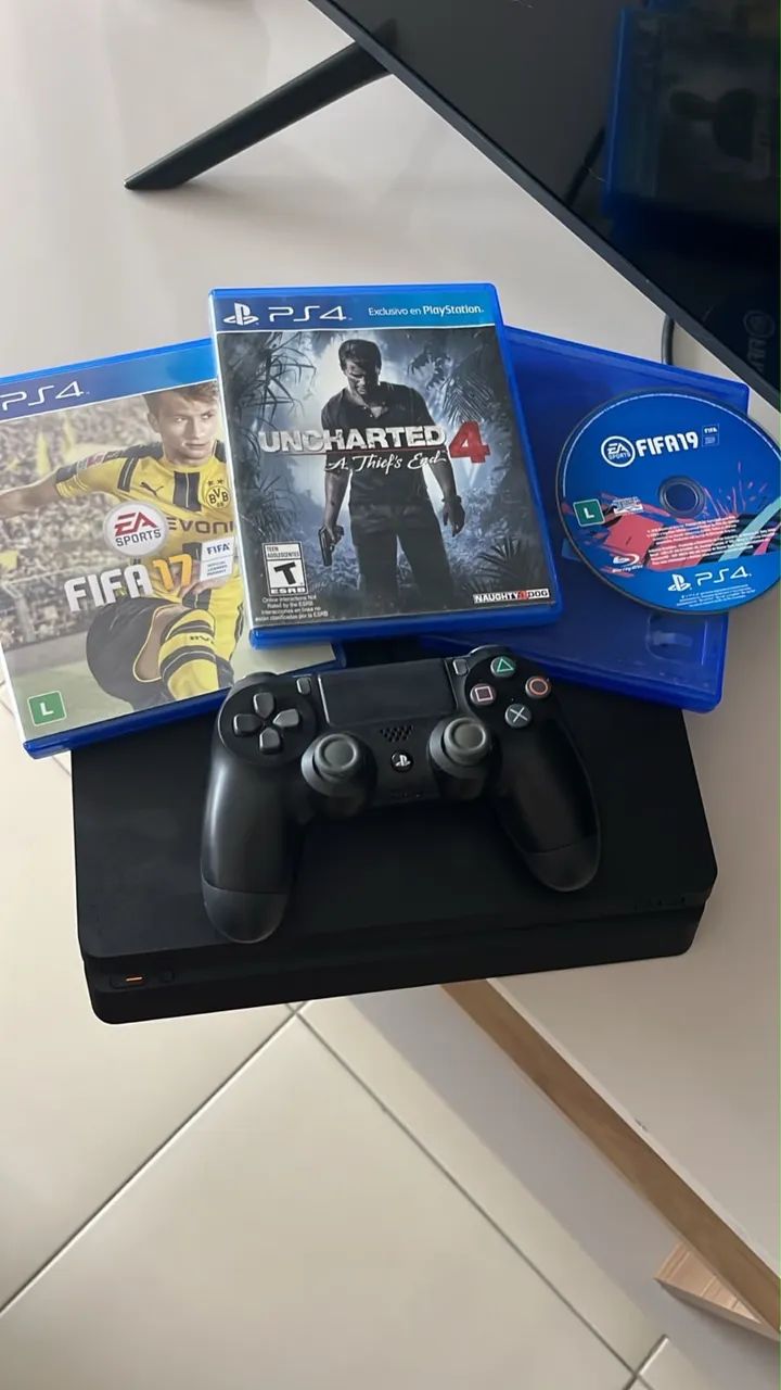 VENDO PLAYSTATION 4 com controles e jogos