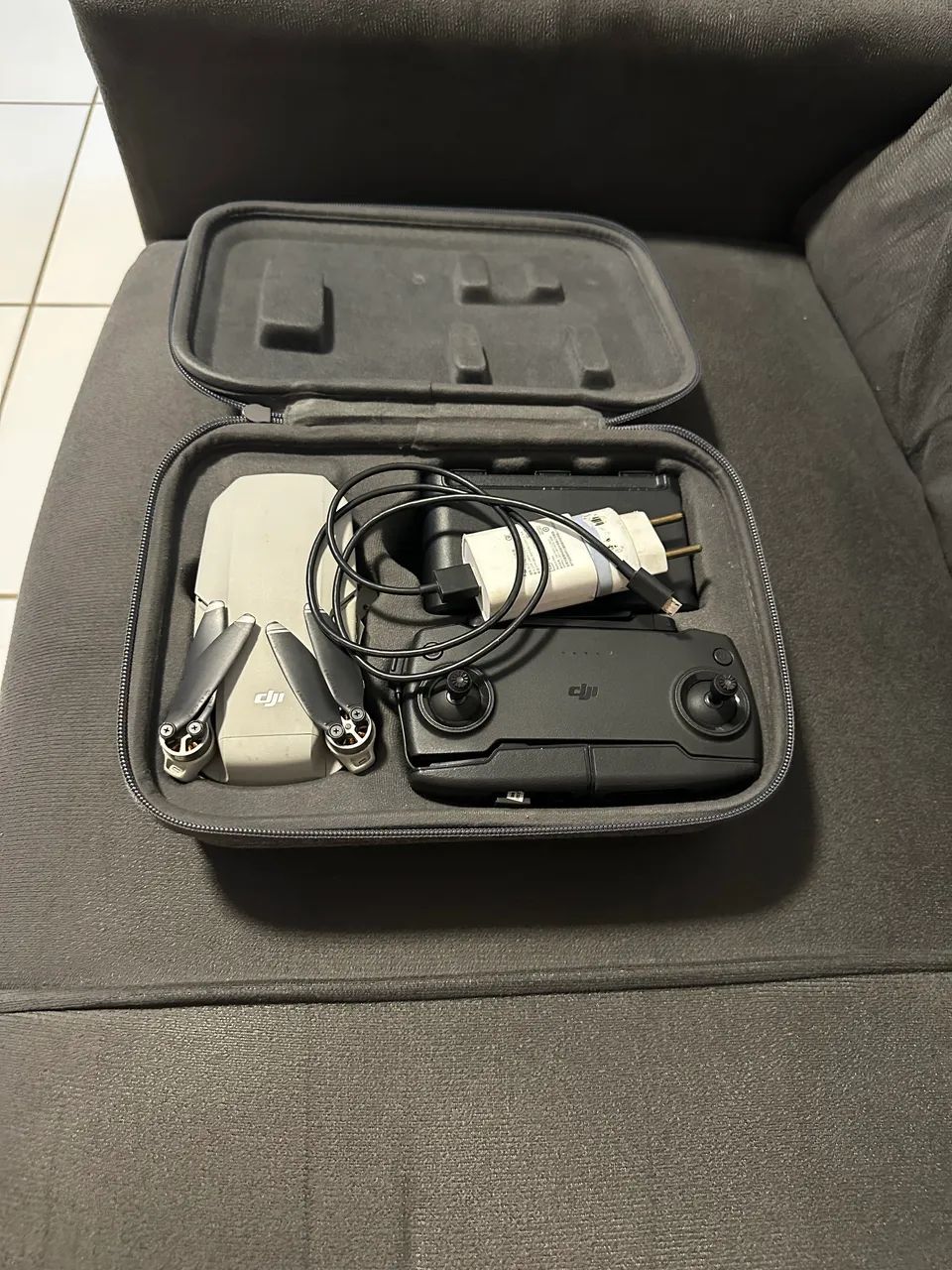 Drone DJI Mavic Mini Completo + Case, Baterias Extras e Acessórios - Foto 3
