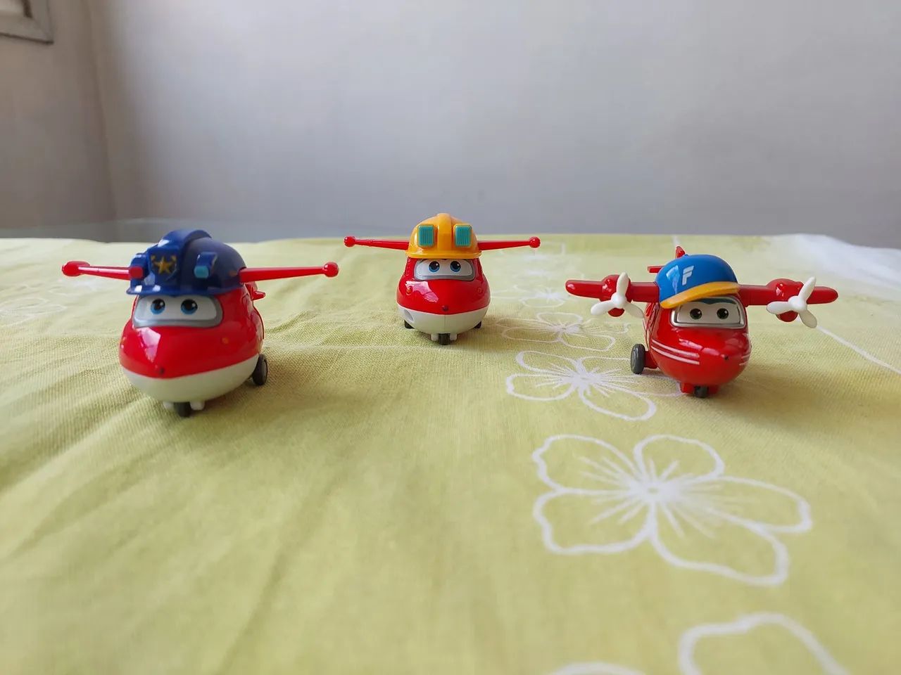 Coleção Super Wings - Transform-a-Bots / Mini Transformáveis  - Foto 2