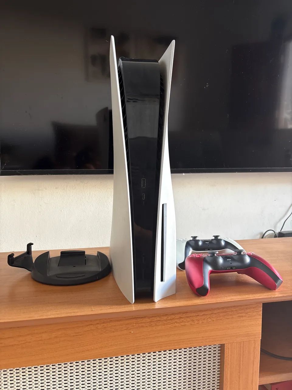 PlayStation 5 + 2 controles - Foto 3