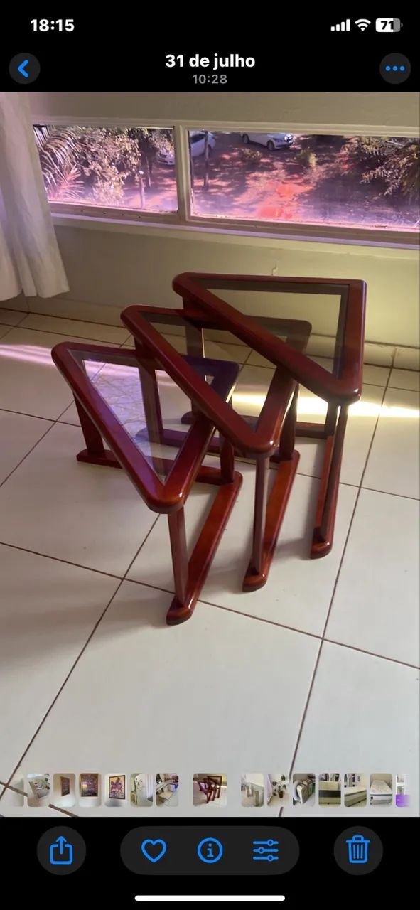 Mesa de canto em madeira 