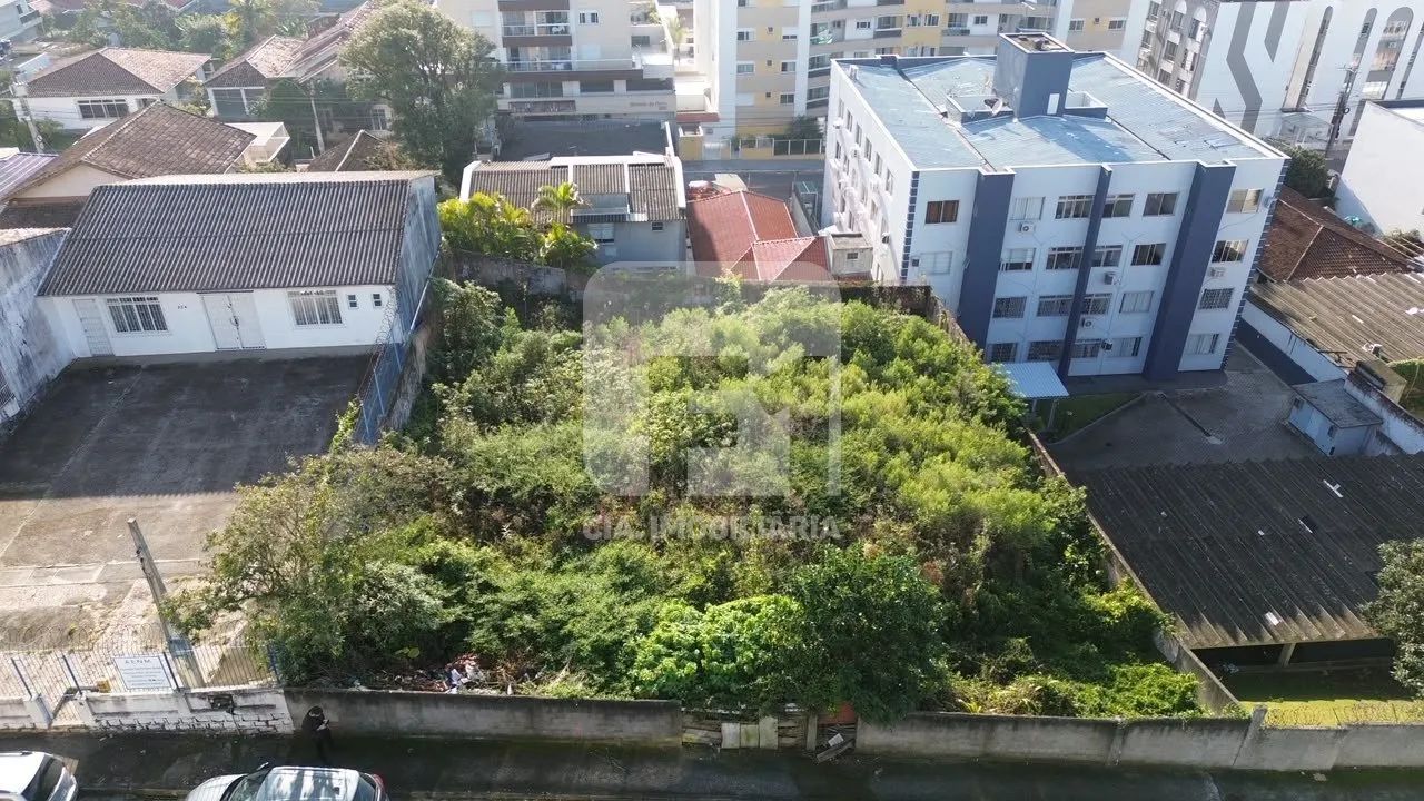 Terreno à venda em Coqueiros