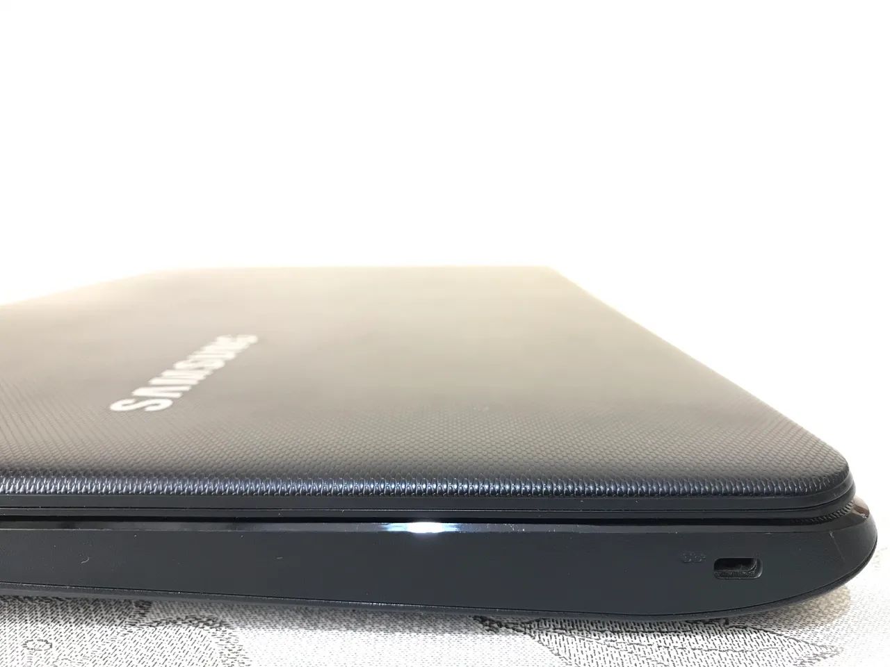 Notebook Samsung NP300E5L - Intel Core i3 | 8GB RAM | 1TB - Foto 4