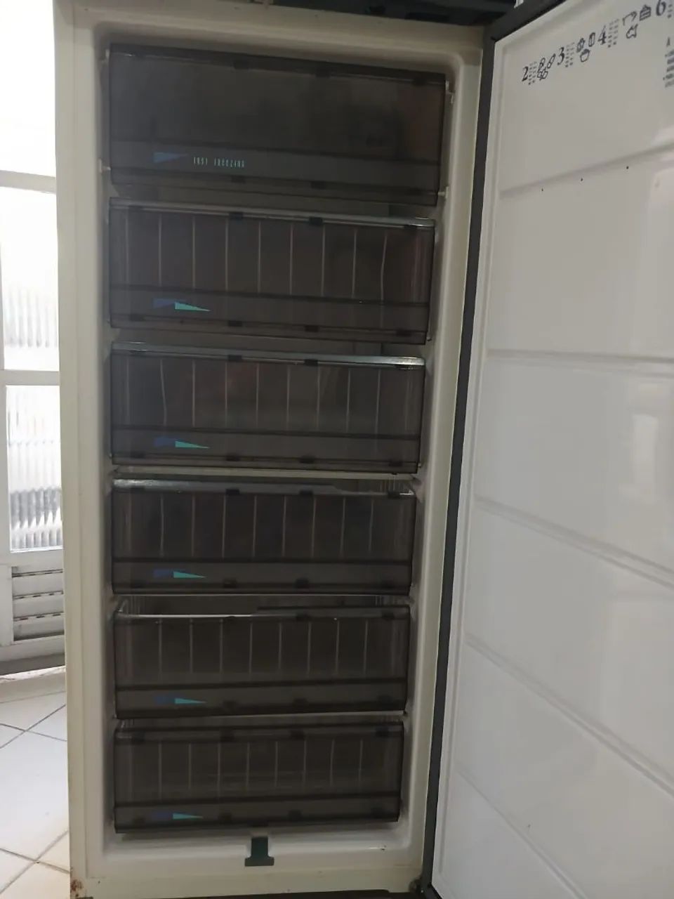 Freezer vertical Consul 280 litros - Foto 2