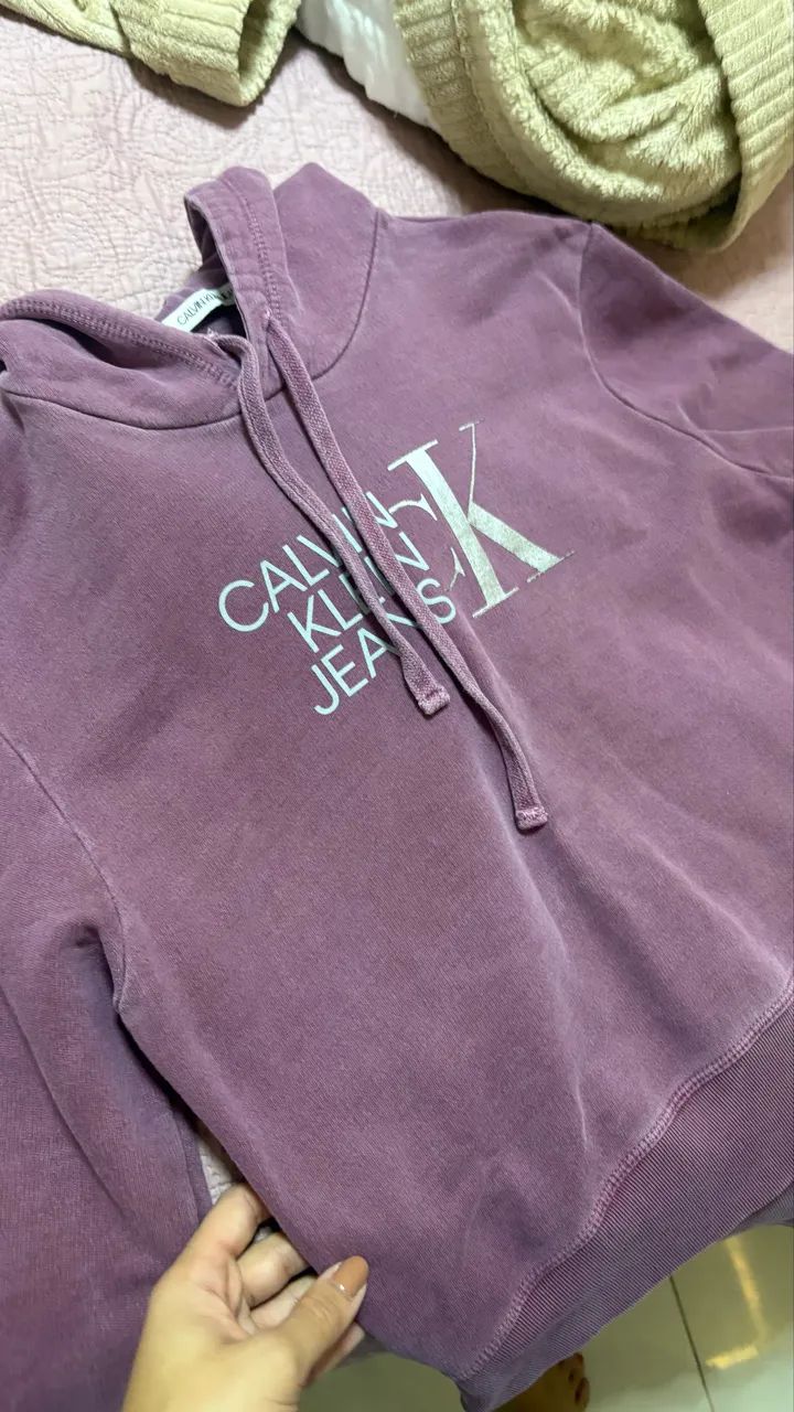 Casaco Calvin Klein destroyed- tam P. Seminovo