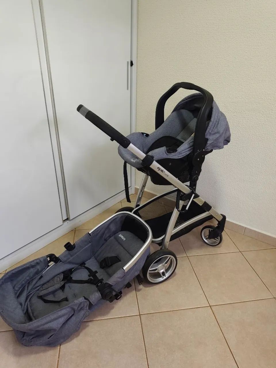 Vendo Carrinho de Bebê (3 em 1) - Foto 2