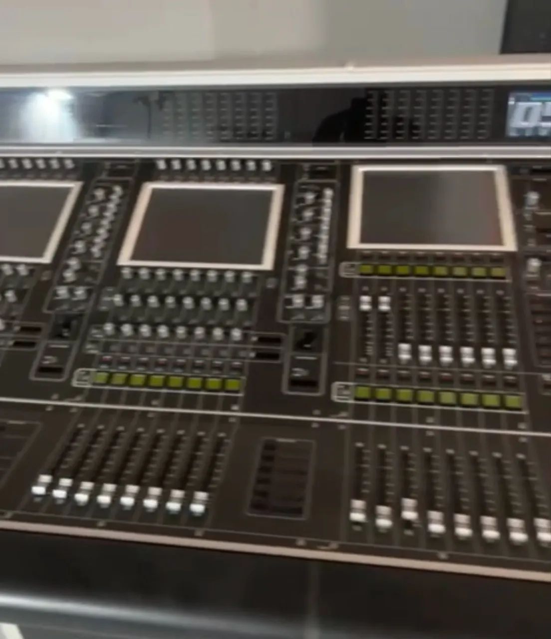 Mesa de Som Digico D5 live - Foto 4