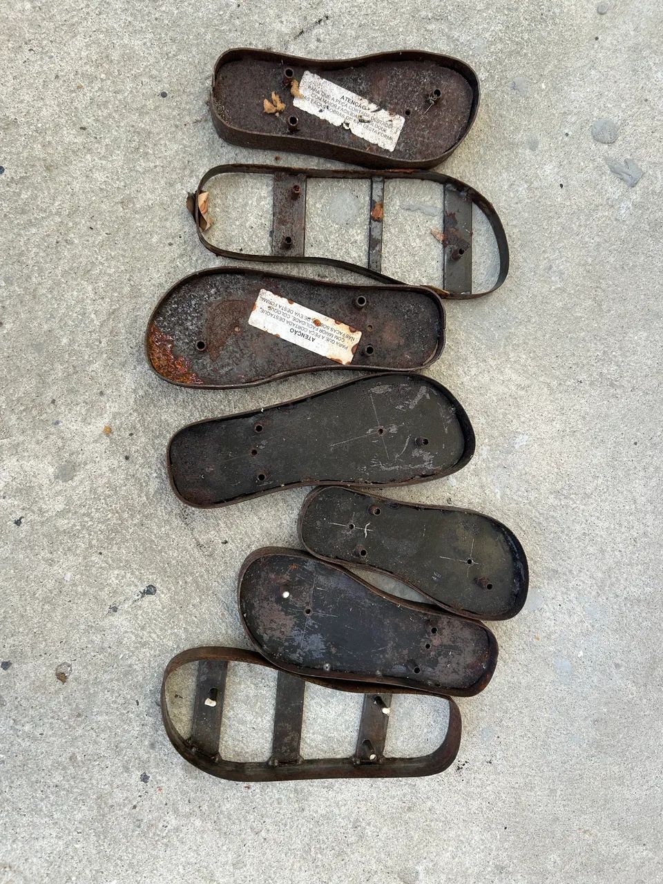 Faca para fabricação de chinelo tipo havaiana
