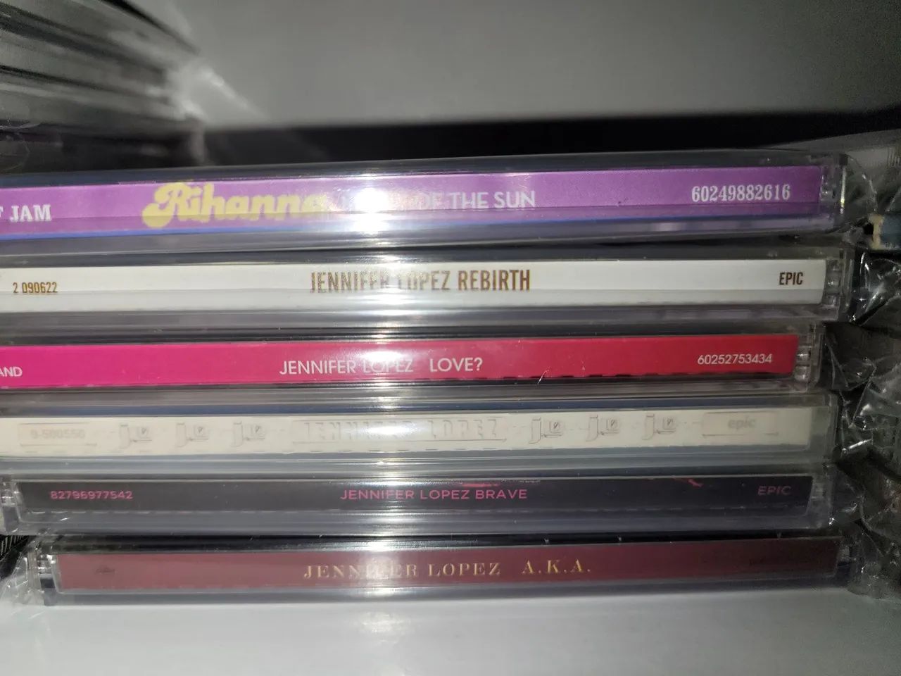 Combo de CDs Jennifer Lopez e Rihanna  - Foto 2