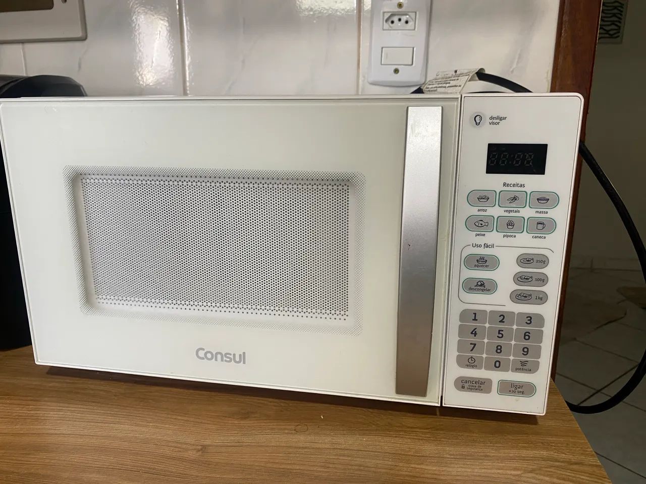MICROONDAS 20L - PERFEITO ESTADO.