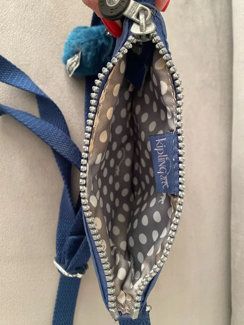 Bolsinha kipling original azul  - Foto 3