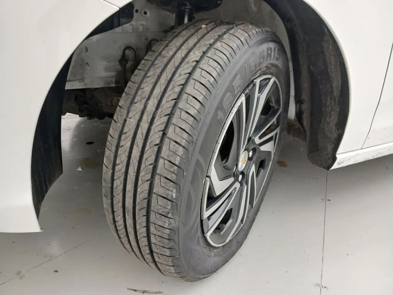 Chevrolet Onix Hatch 1.0 12V Flex Mec. 4P, foto 11 de 18