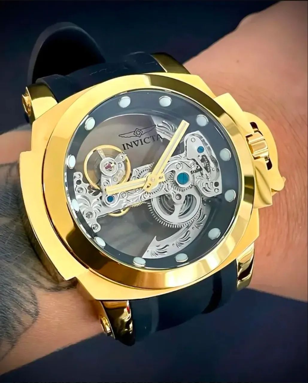Relógio Invicta Coalition Forces 26760 Dourado Completo  - Foto 2