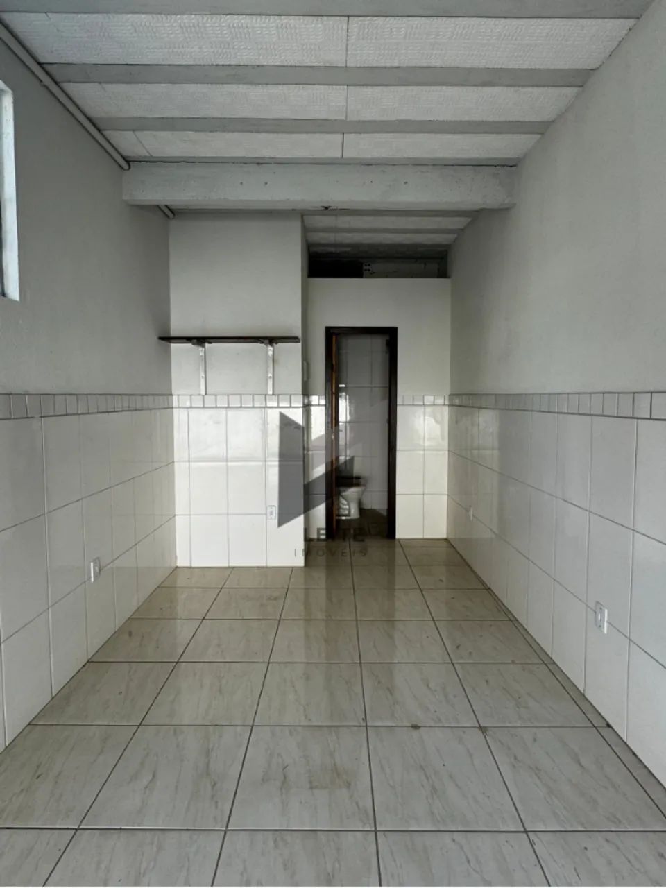 Loja Comercial 25m² com Banheiro - Bairro Paulo VI - Foto 2