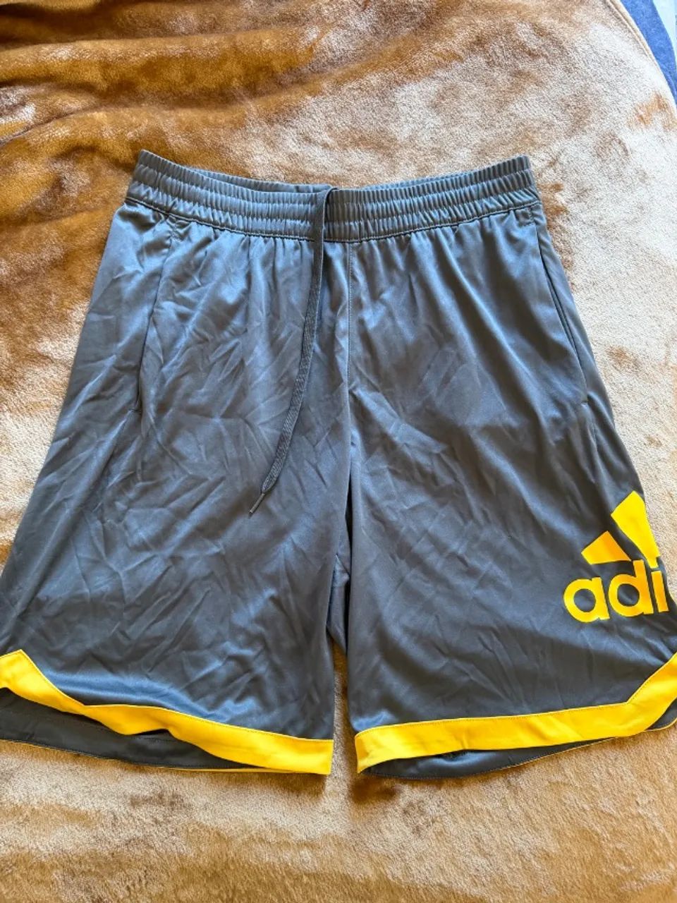 Shorts Treino Adidas - Foto 2