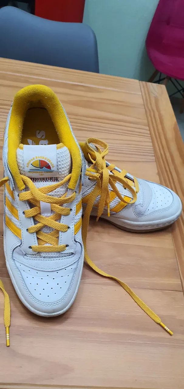 Tênis Adidas original perfeito estado. Edição limitada - Foto 5