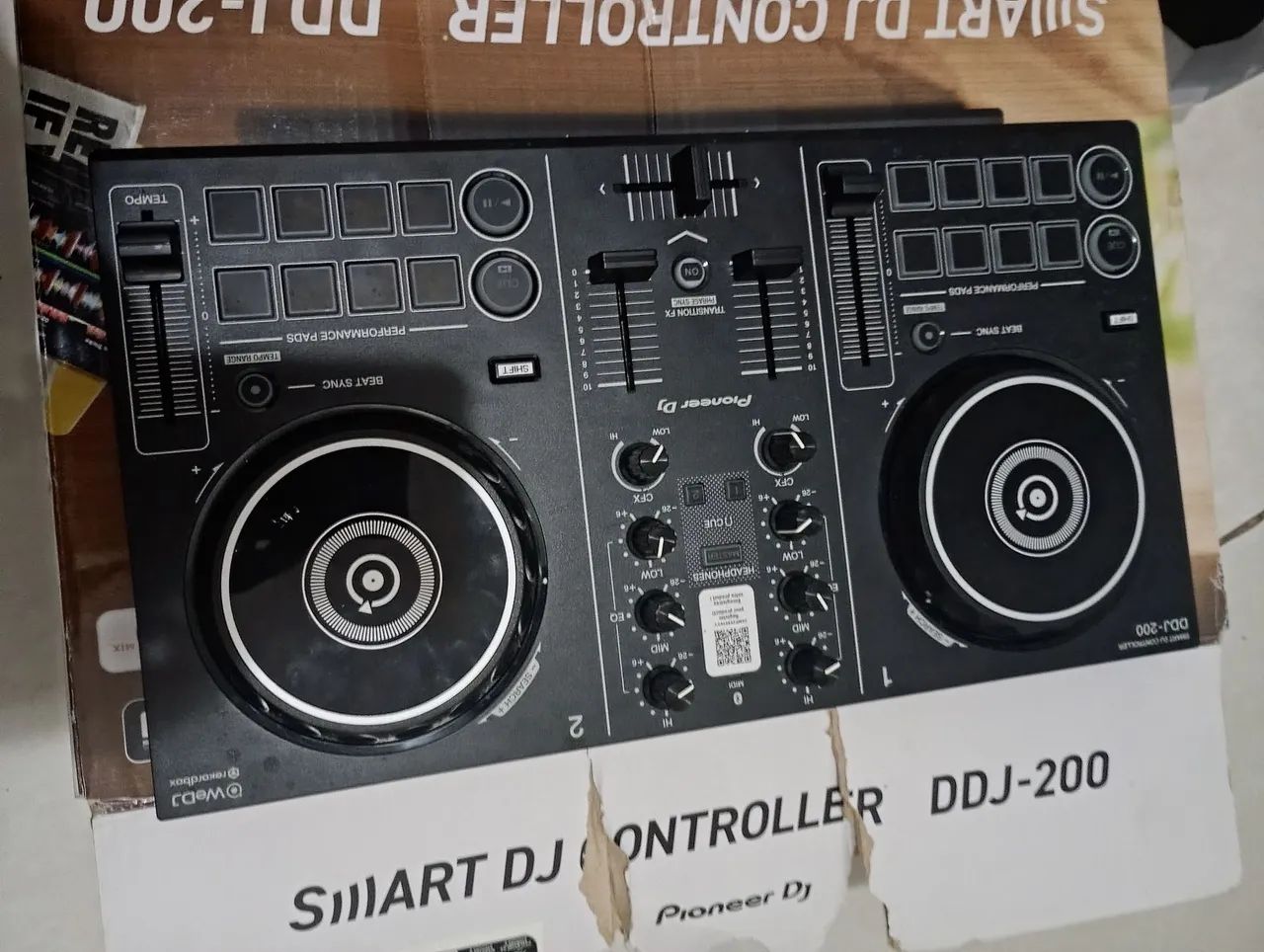 Vendo controladora e uma mesa de Dj - Foto 3