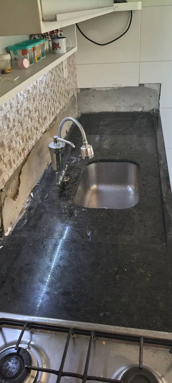 Pia e roda banca 