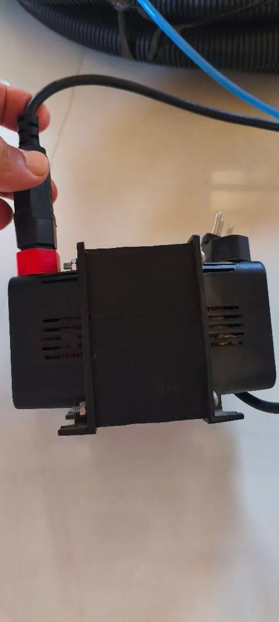 Autotransformador Universal 1.500 VA - Foto 3