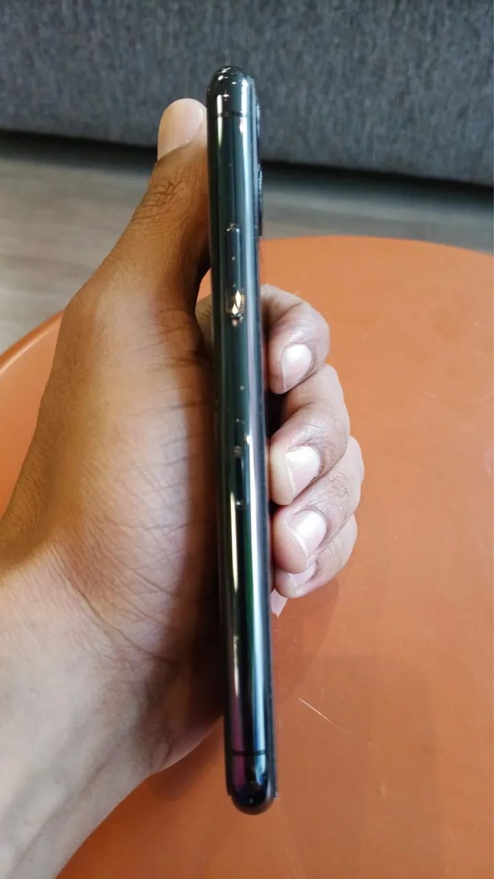 iPhone 11 Pro 64Bg - Foto 2