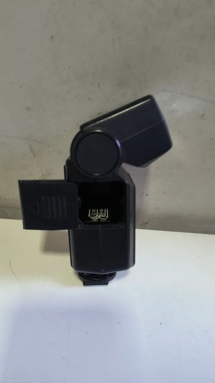 flash eletrônico automático yashica<br>R$ 80 na 1ª compra - Foto 2