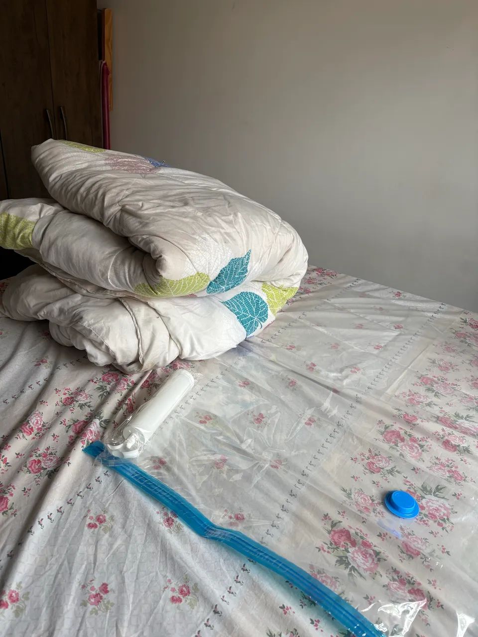 Kit 12 Sacos a Vácuo com Bomba | Mala e Armário