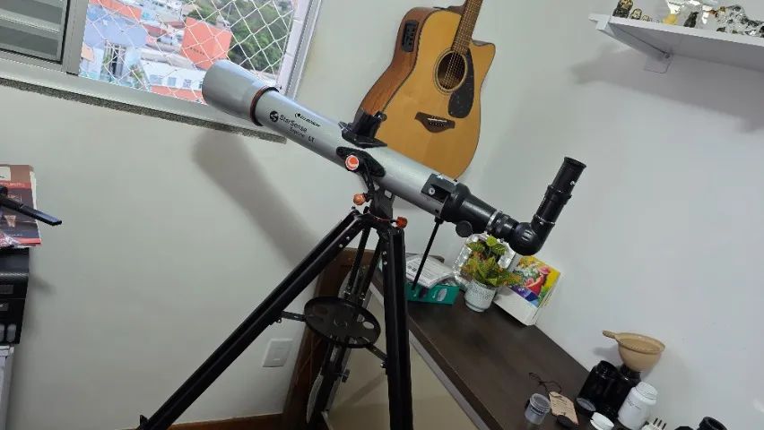 TELESCÓPIO CELESTRON STARSENSE LT 70AZ