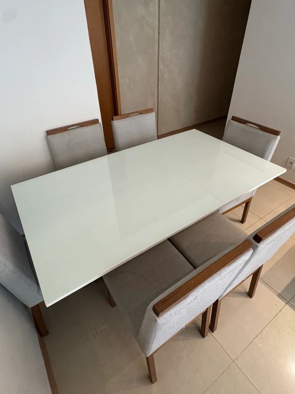 Conjunto mesa 6 lugares madeira  - Foto 4