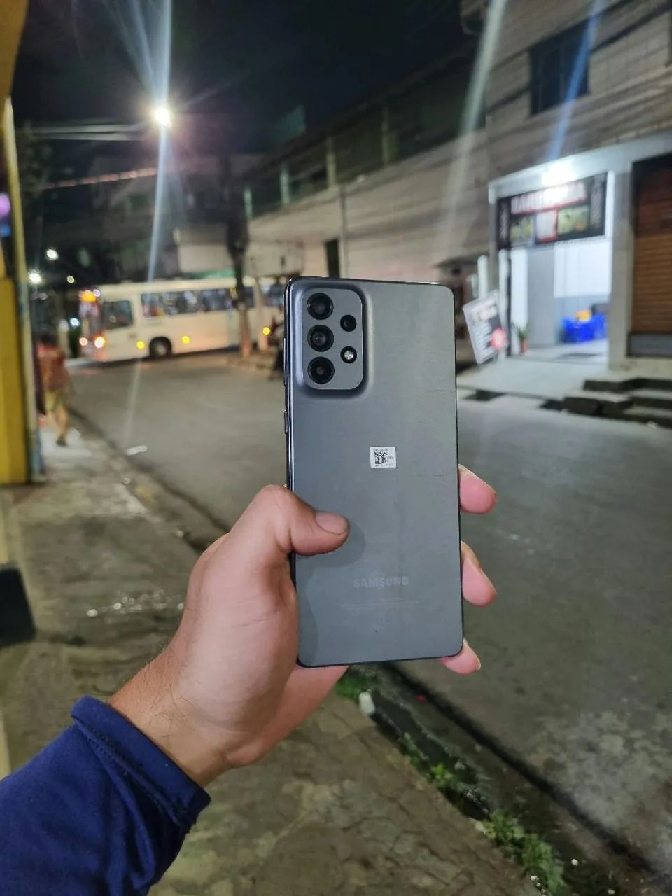 VENDE-SE SAMSUNG A73 5G-128 - Foto 2