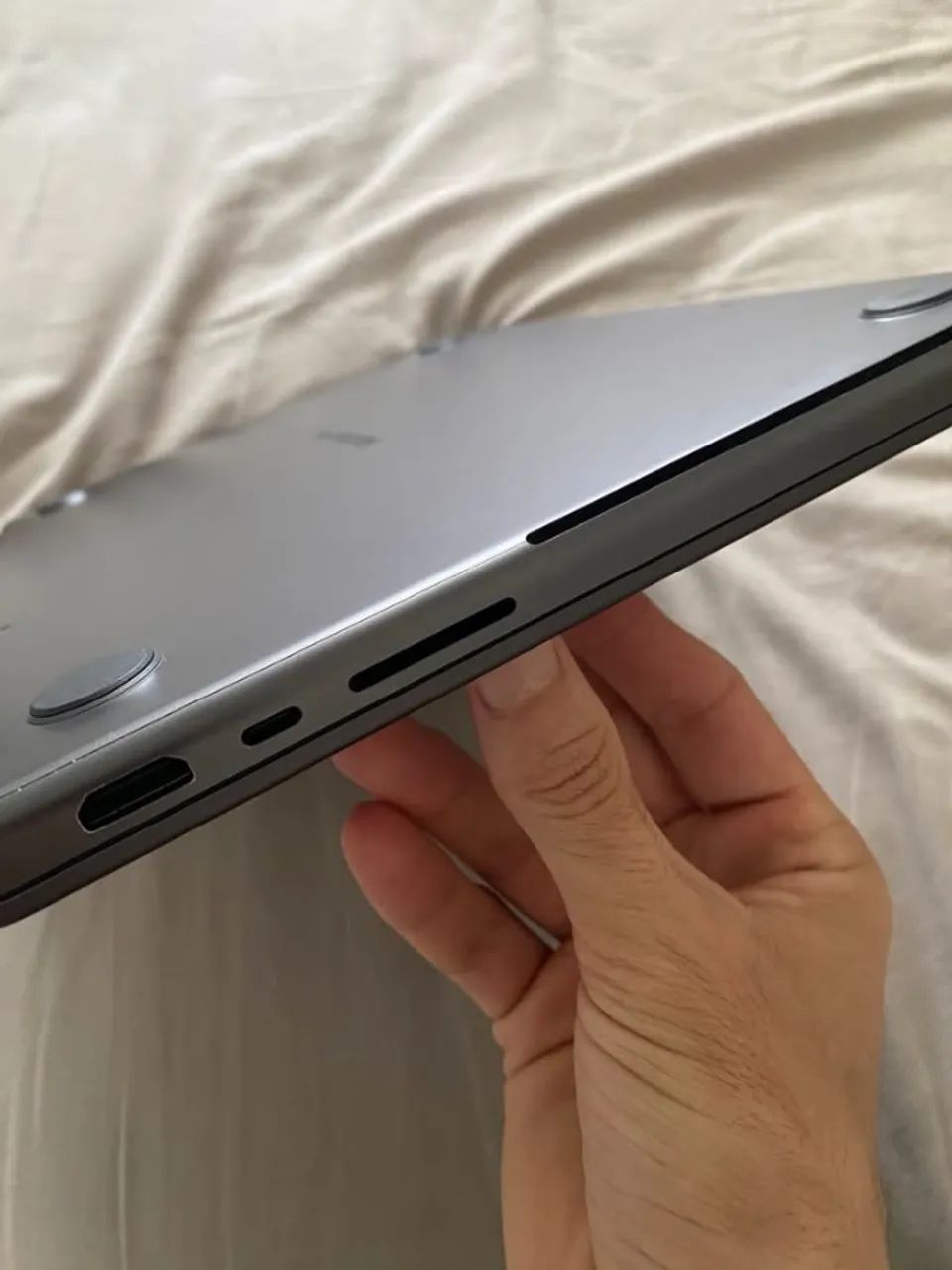 MacBook Pro 14 M3 Pro 36GB RAM 512GB Space Black - Foto 2