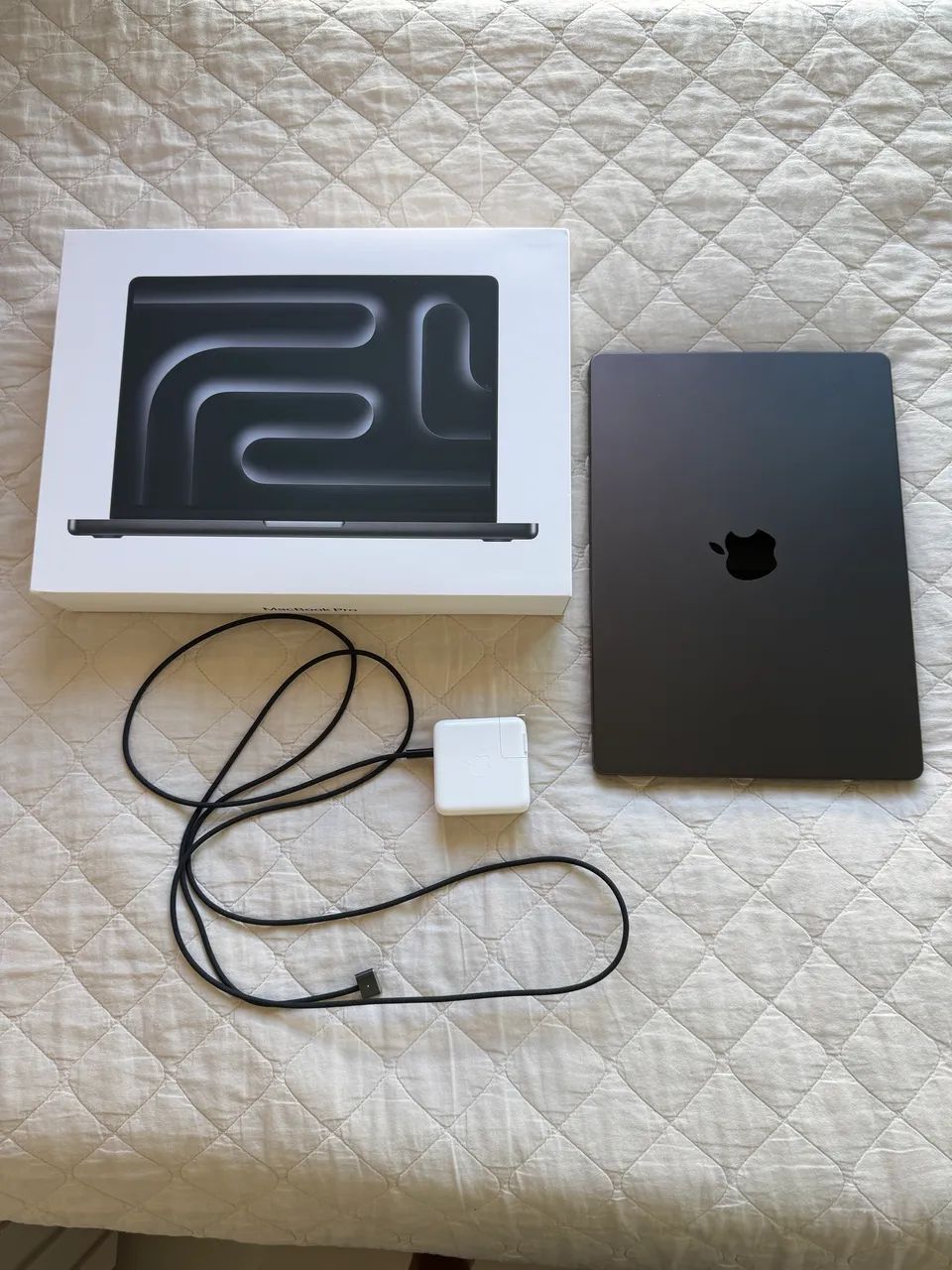 MacBook Pro M5 Pro 24GB - 1TB - 14 polegadas - Foto 2