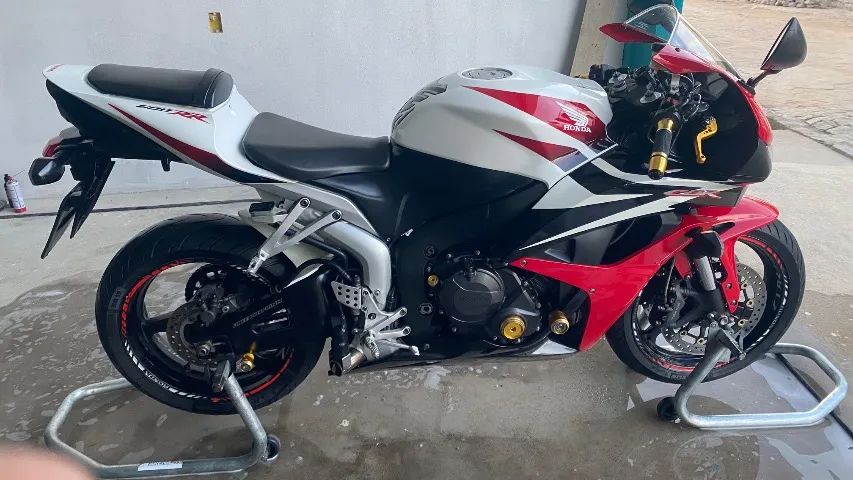 Vende-se moto cbr600rr extra  - Foto 3
