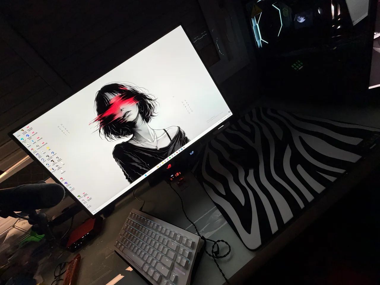 Monitor ASUS Rog Swift oled 2k 480hz  - Foto 2