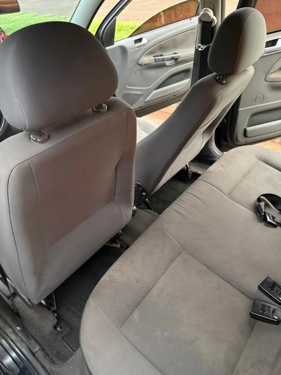 Volkswagen Voyage 1.0/1.0 CITY MI TOTAL FLEX 8V 4P 2012