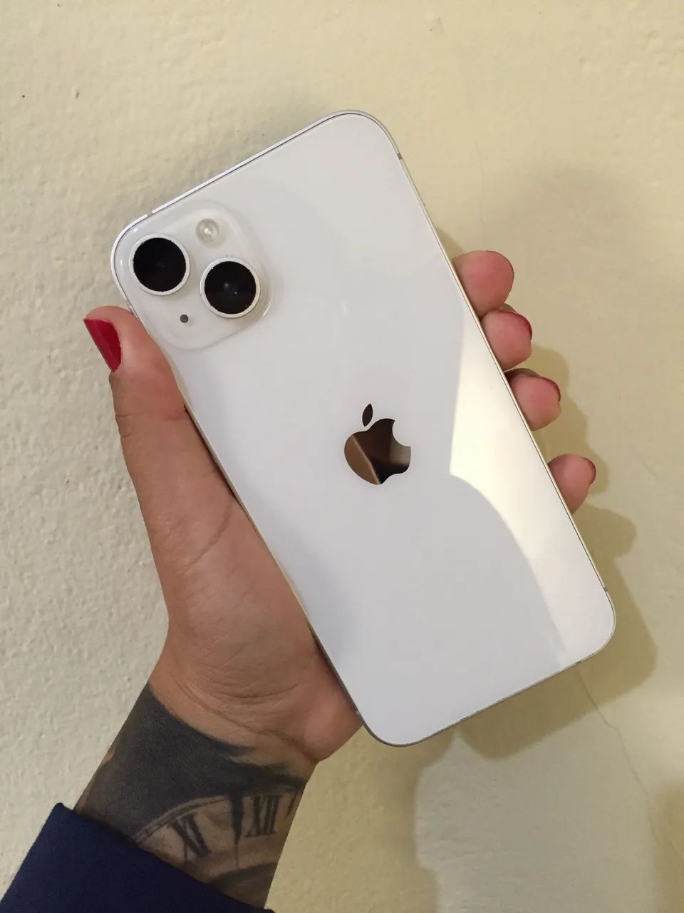 Vende-se iPhone 14 Plus Branco - Seminovo - Foto 4