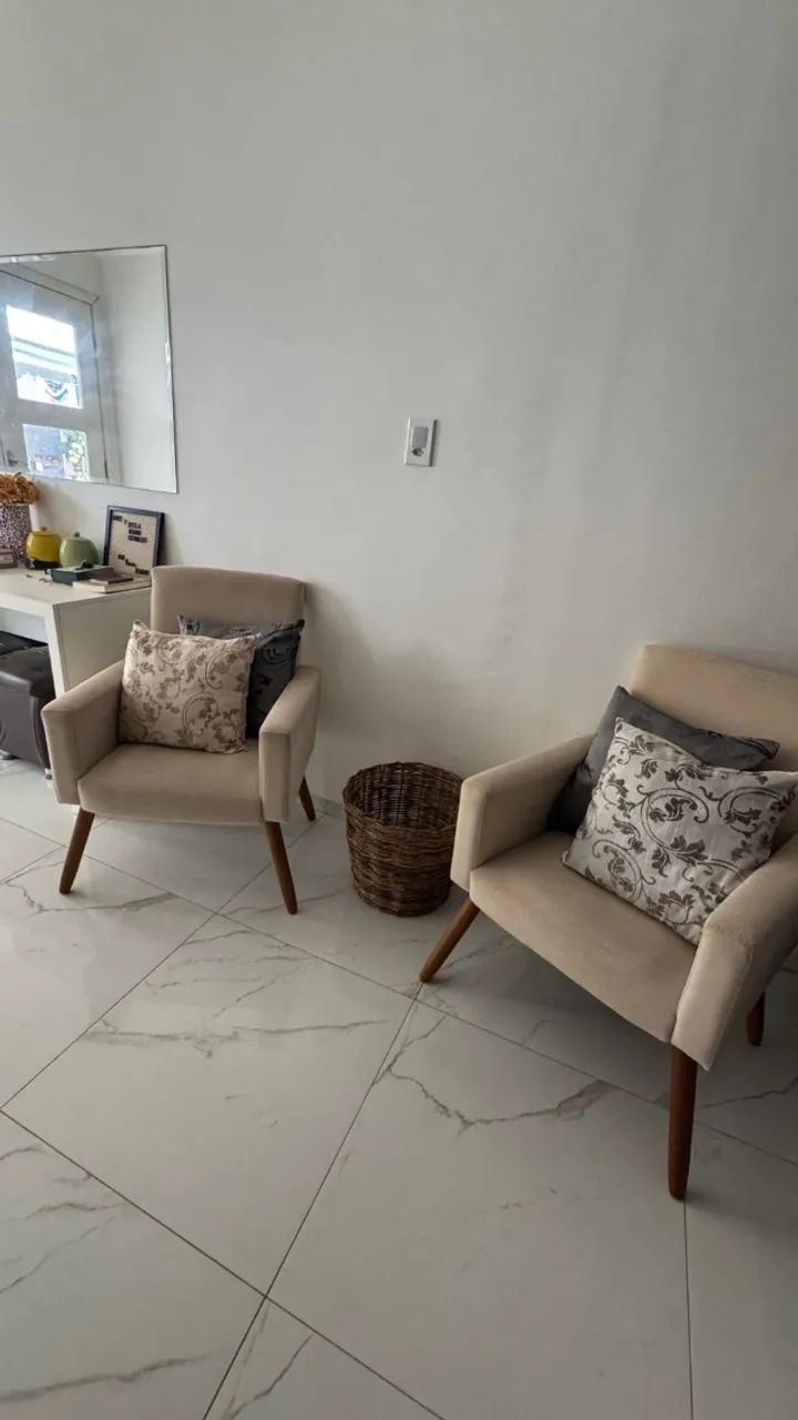 PAR DE POLTRONAS DECORATIVAS - Foto 2