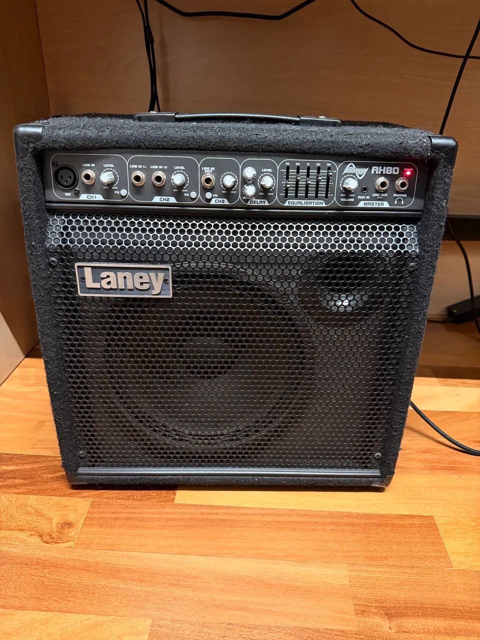 Amplificador AH80 de 80 Watts