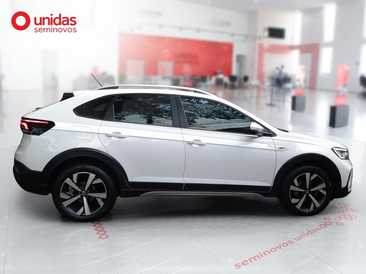 Volkswagen Nivus Highline 1.0 200 TSI Flex Aut., foto 6 de 16