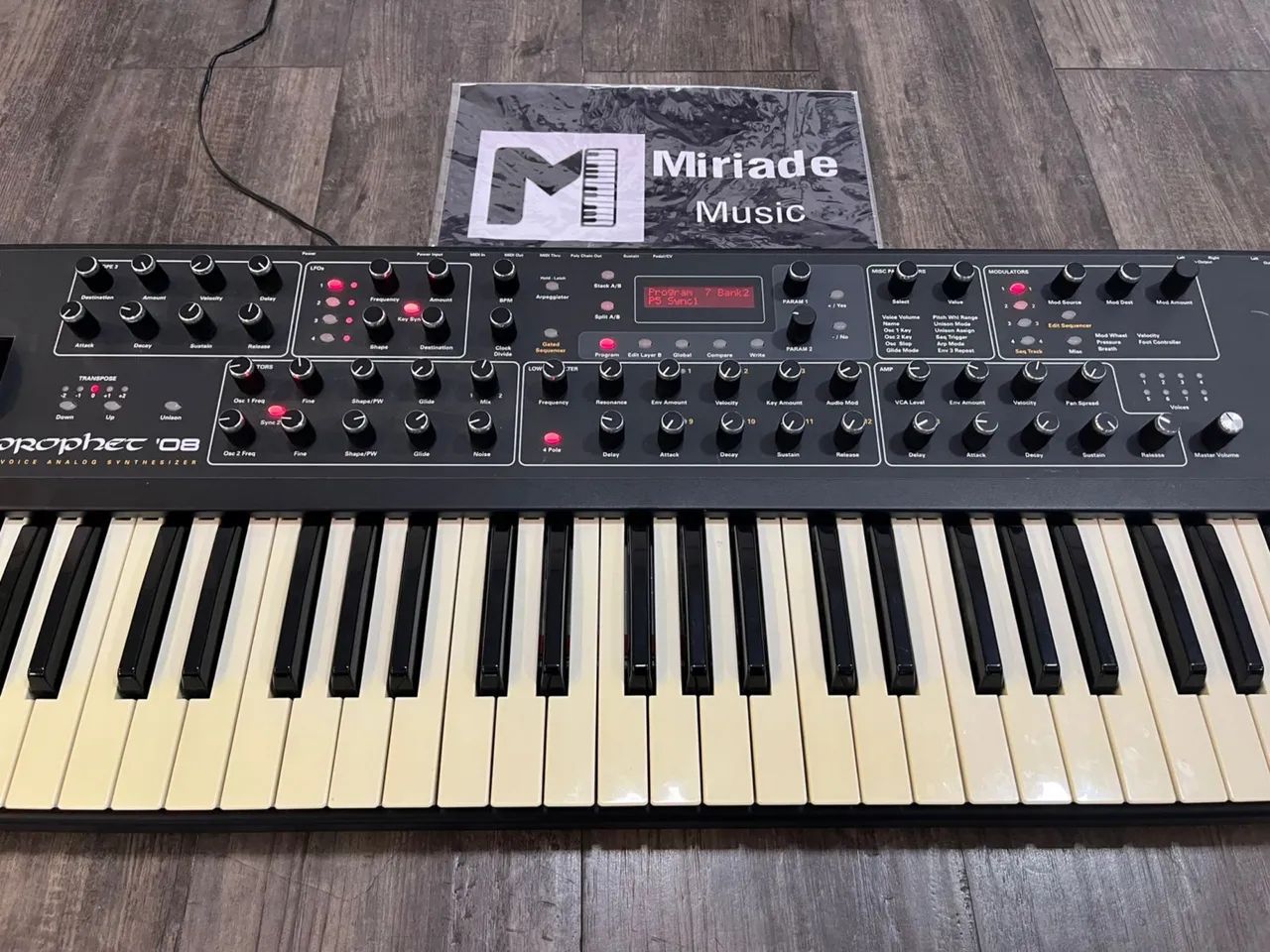 Sintetizador Dave Smith Prophet 08 - Á Vista 17.990 ou até 21x