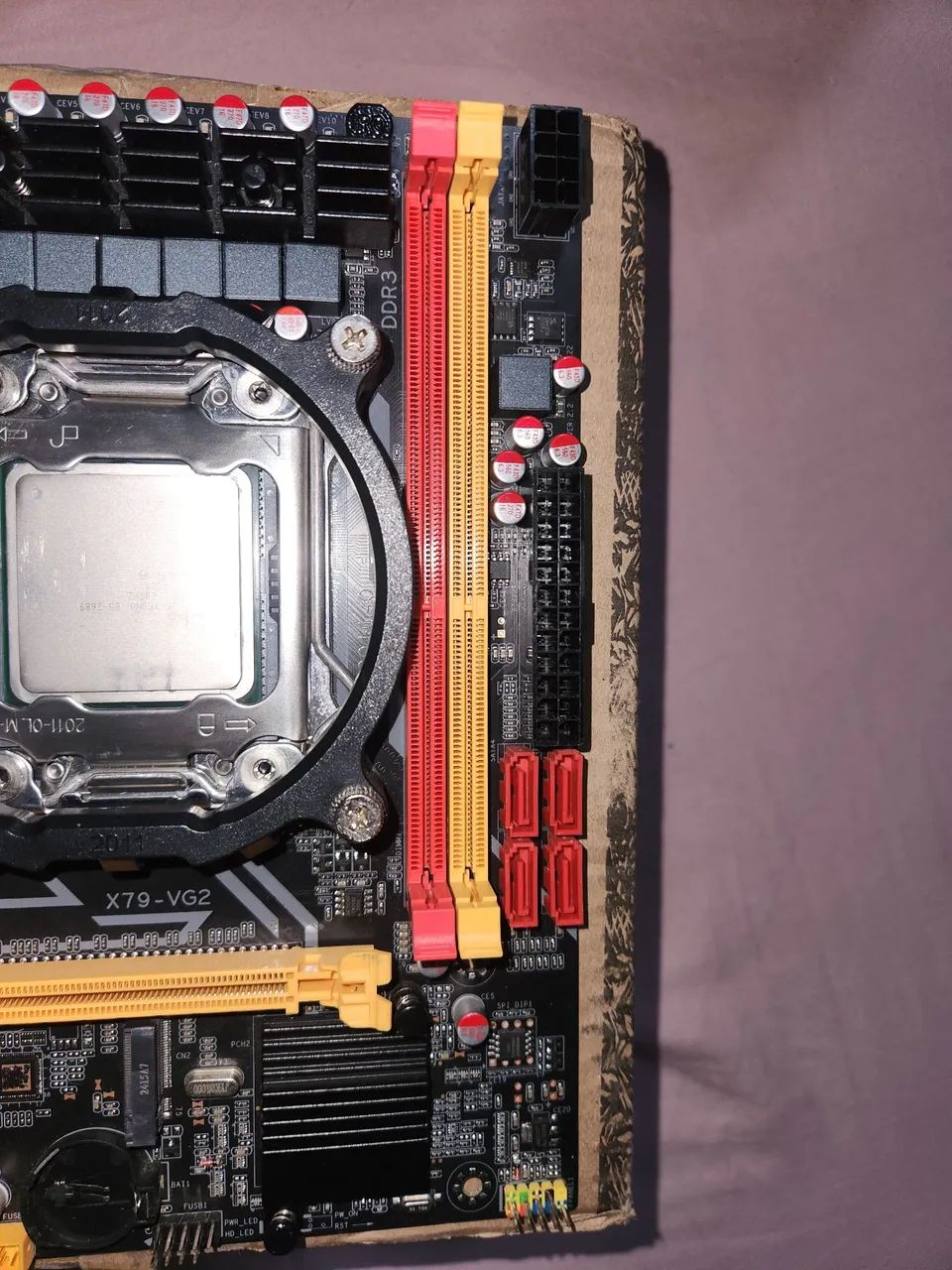 Placa mãe ZSUS-X79 VG2, Intel LGA2011, Xeon E5 2689, CPU C2. - Foto 3