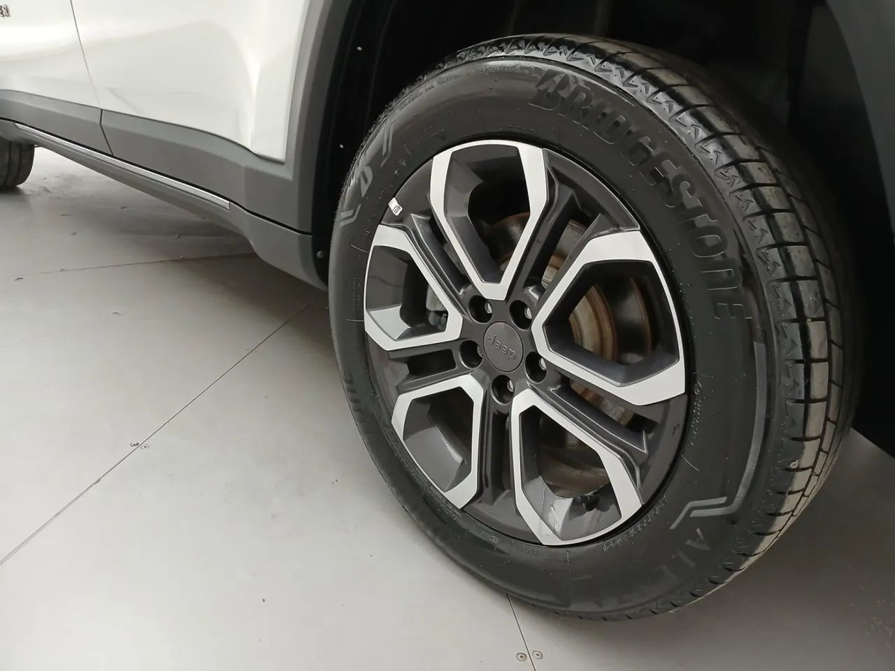 Jeep Commander Limited T270 1.3 TB Flex Aut., foto 12 de 18