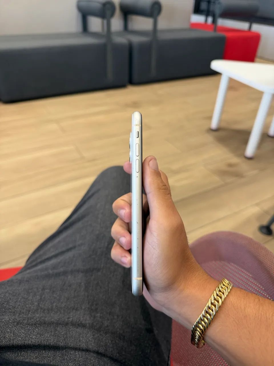 iPhone 11 64 GB funcionando perfeitamente ! Aceito cartão - Foto 5