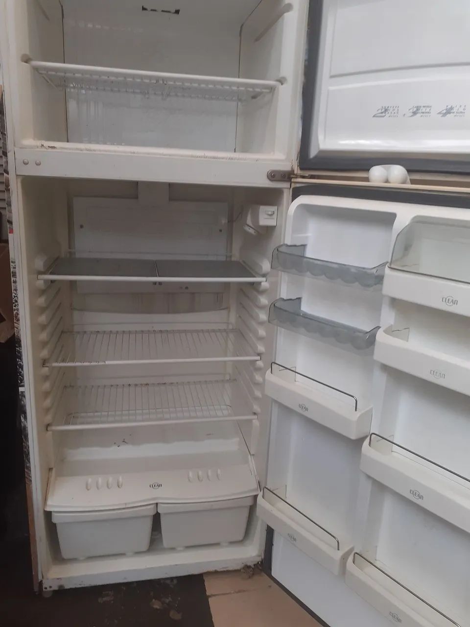 Geladeira brastemp 410 litros envelopada - Foto 2